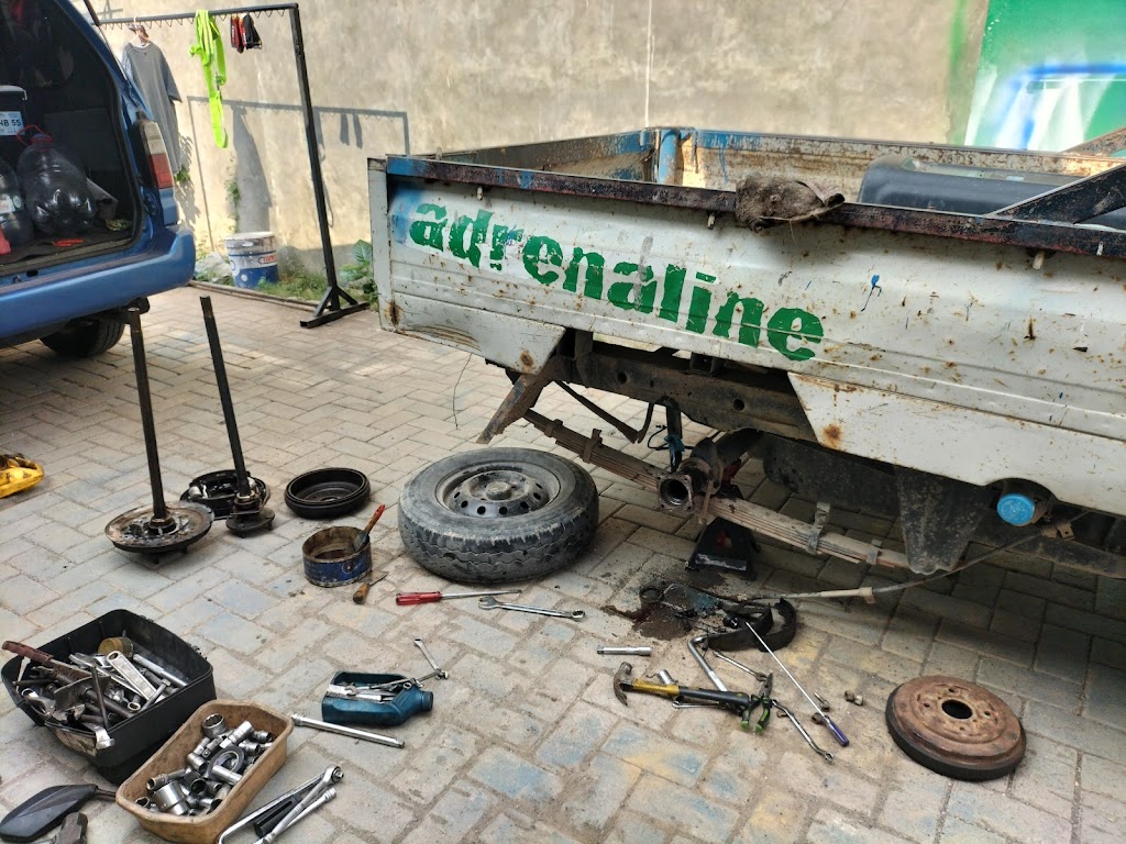 Bengkel mobil 24jam