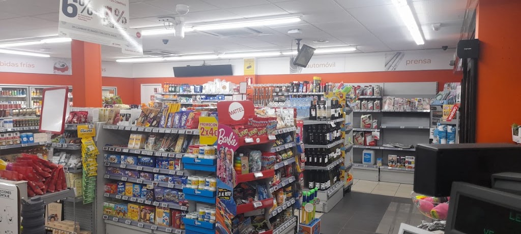 Estacion de servicio Cepsa — Interior