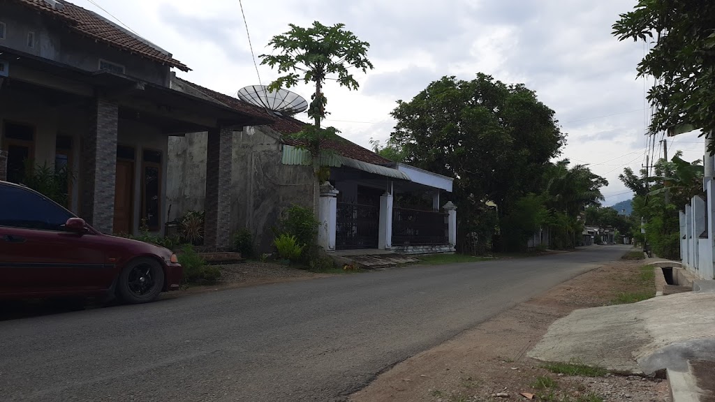 Bengkel mobil Pak Nur