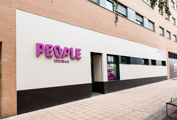 People Idiomas - Academia de idiomas