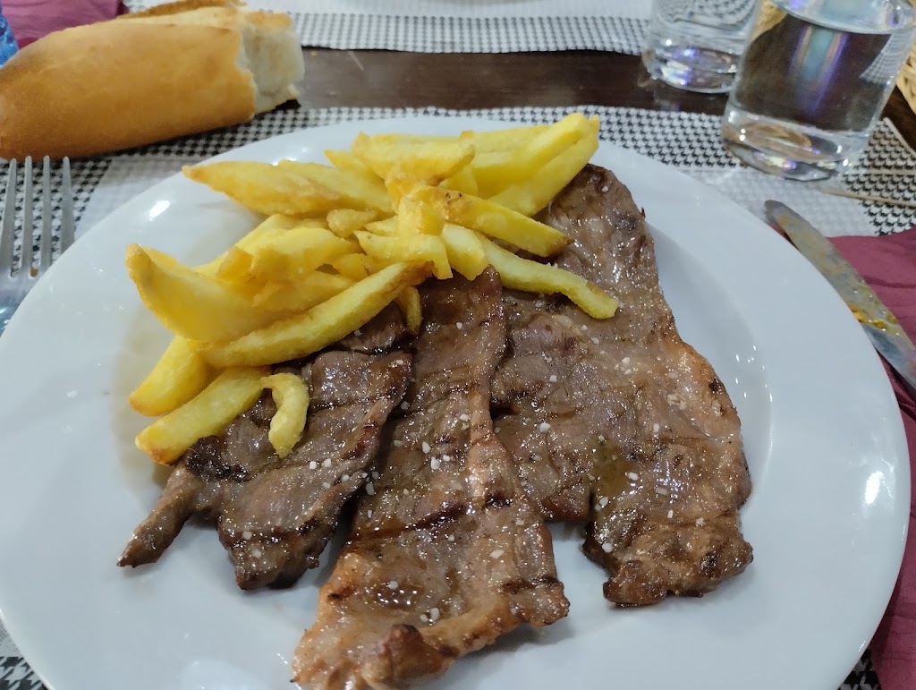 Braseria ChapaTapa — Comida y bebida