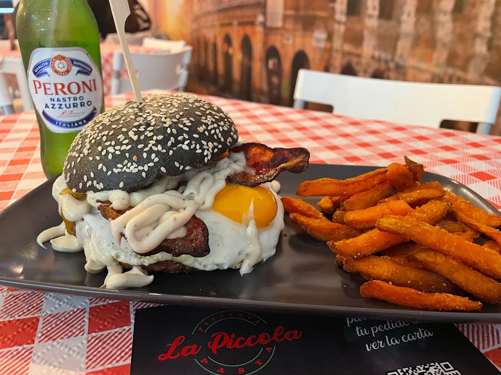 La Piccola Pizzeria — Del propietario
