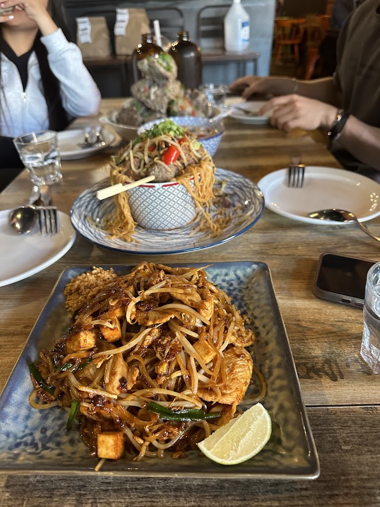 Pad thai