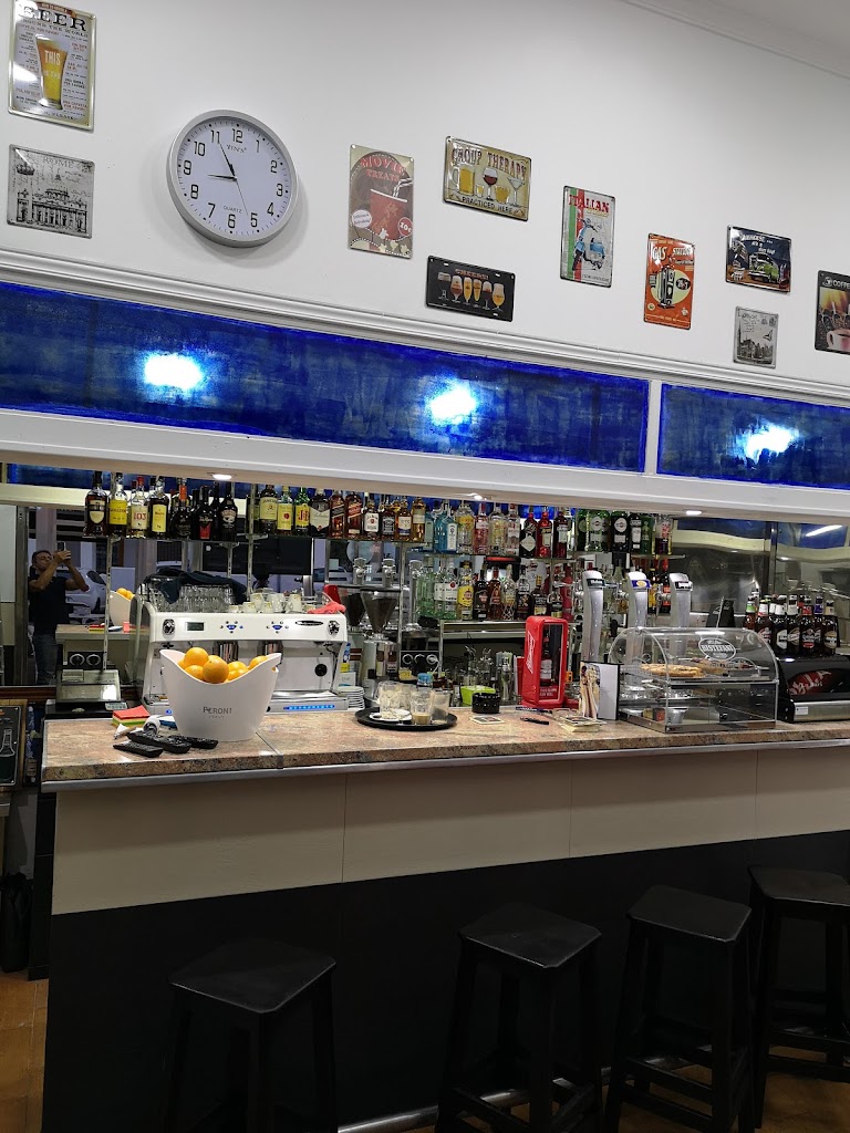 Cafeteria Juan Palomo Pig Bar — Ambiente