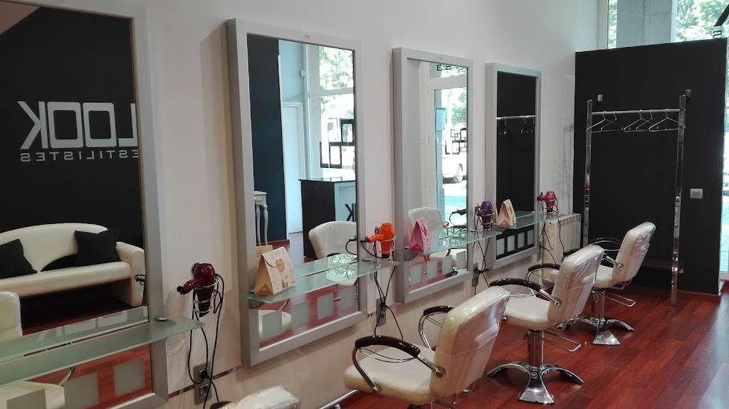 PELUQUERIA LOOK ESTILISTES — Interior