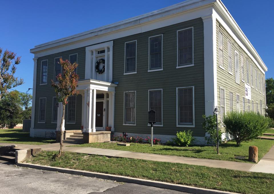 The Haunted Magnolia Hotel Bed And Breakfast And Ghost Tours