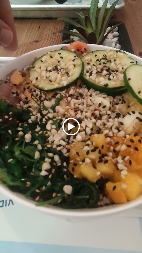 ALOHA Terrassa- Poke, ensaladas & comida saludable — Videos