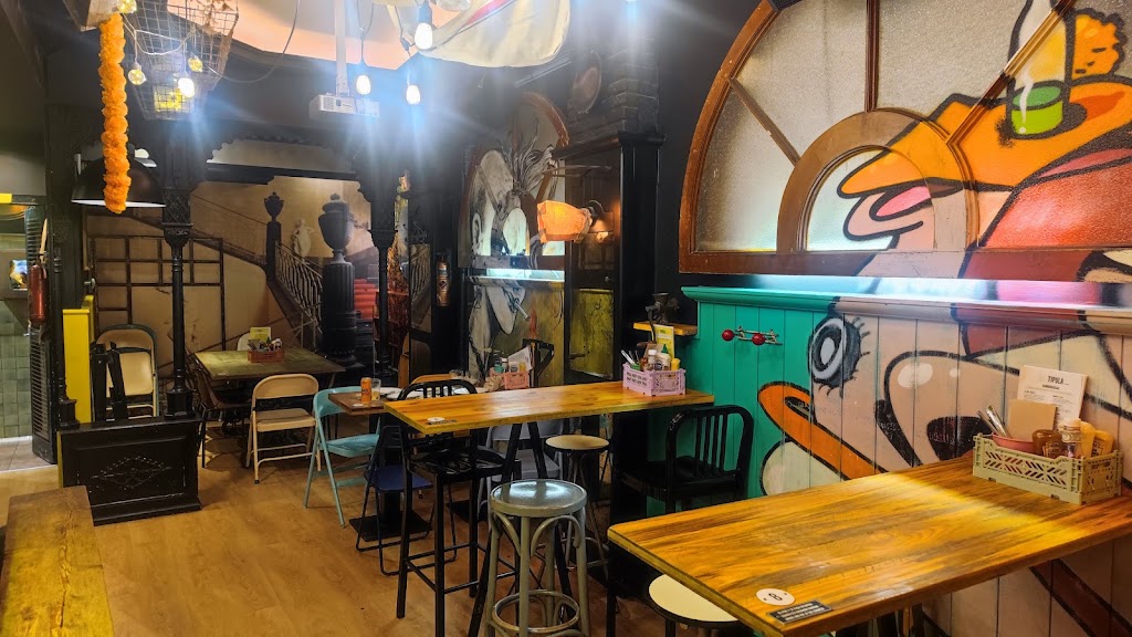 Tipula Casco Viejo — Ambiente
