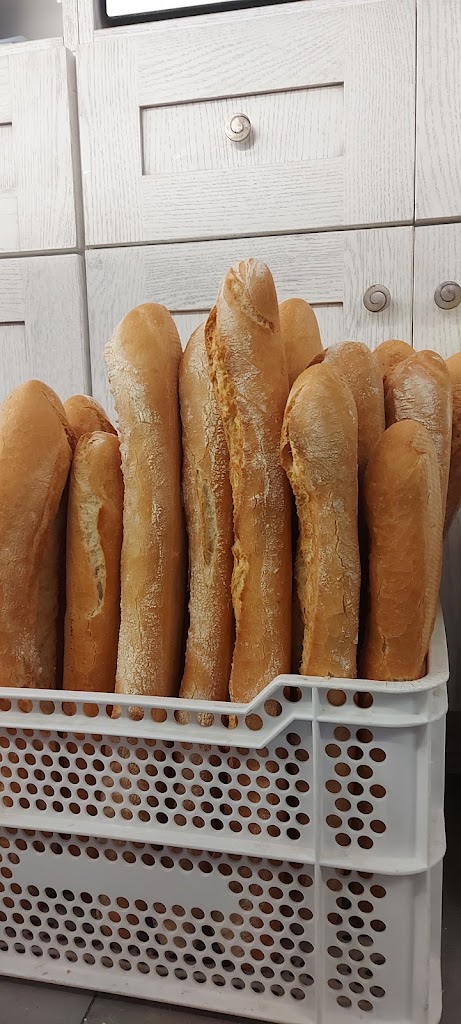 Panaderia-Cafeteria El Paseo — Del propietario
