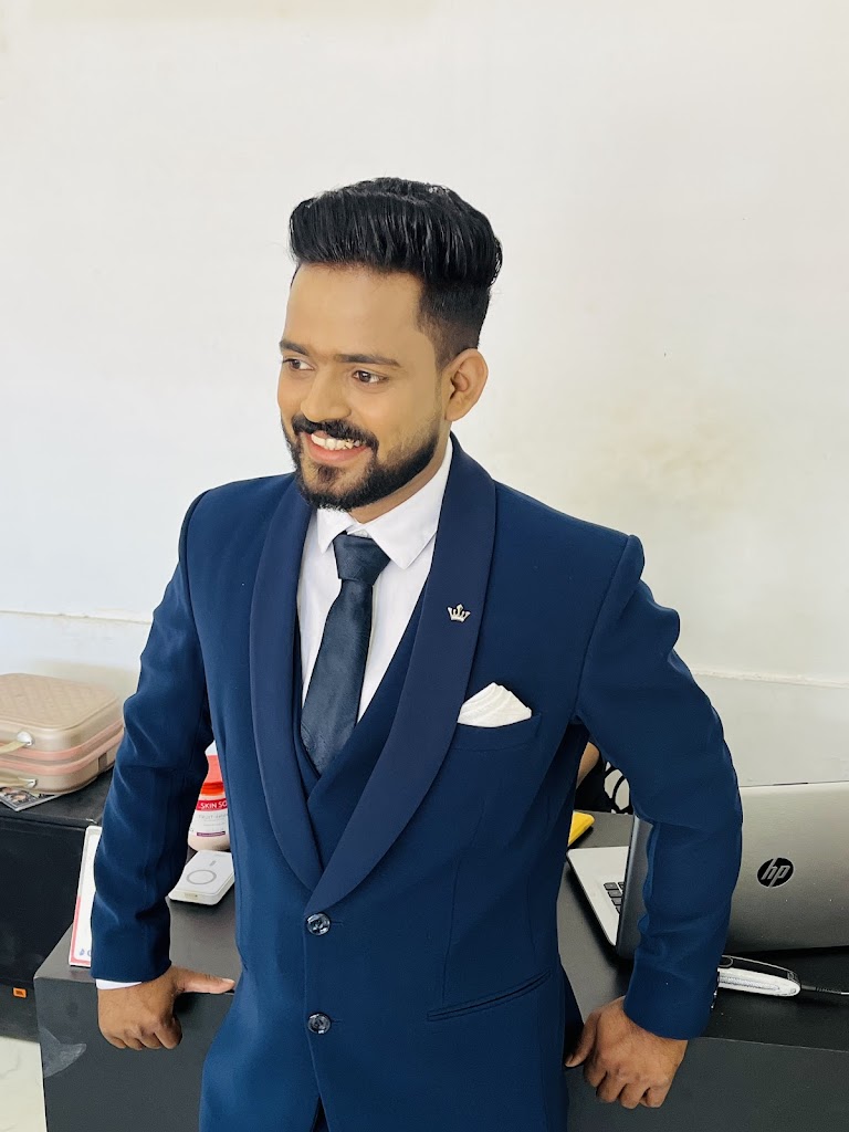 Hippie Nation Unisex Salon