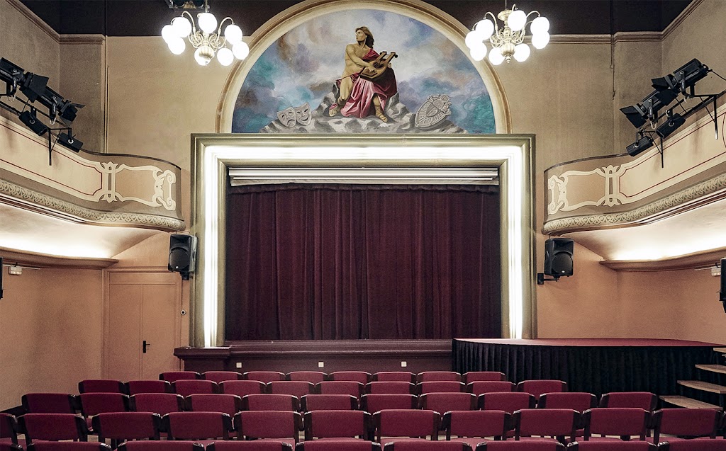 Orfeo Popular Oloti - Societat Cultural i recreativa. Teatre. Restaurant "La Cuina de l'Orfeo"