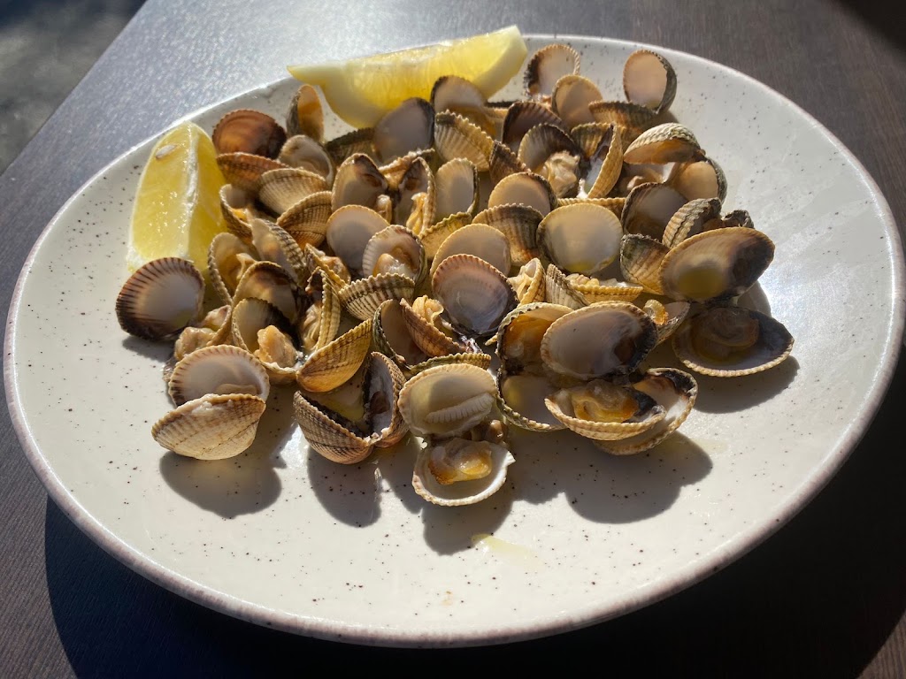 Restaurant El Gust Del Mar — Almeja