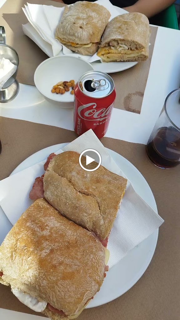 Santa Columba. Cafeteria.. — Videos