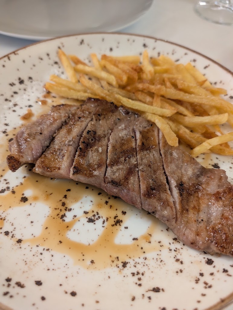 Hotel Restaurante Berazadi Berri — Churrasco