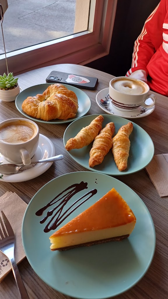 NAZZARENO - F — Cafe