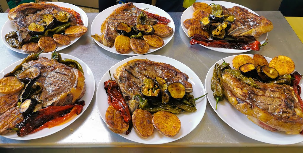Bar-Restaurante No Ni Na !! — Comida y bebida
