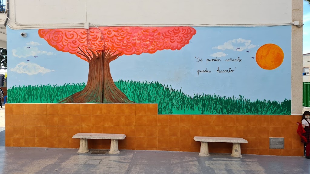 SCE Colegio Sagrada Familia — Del propietario