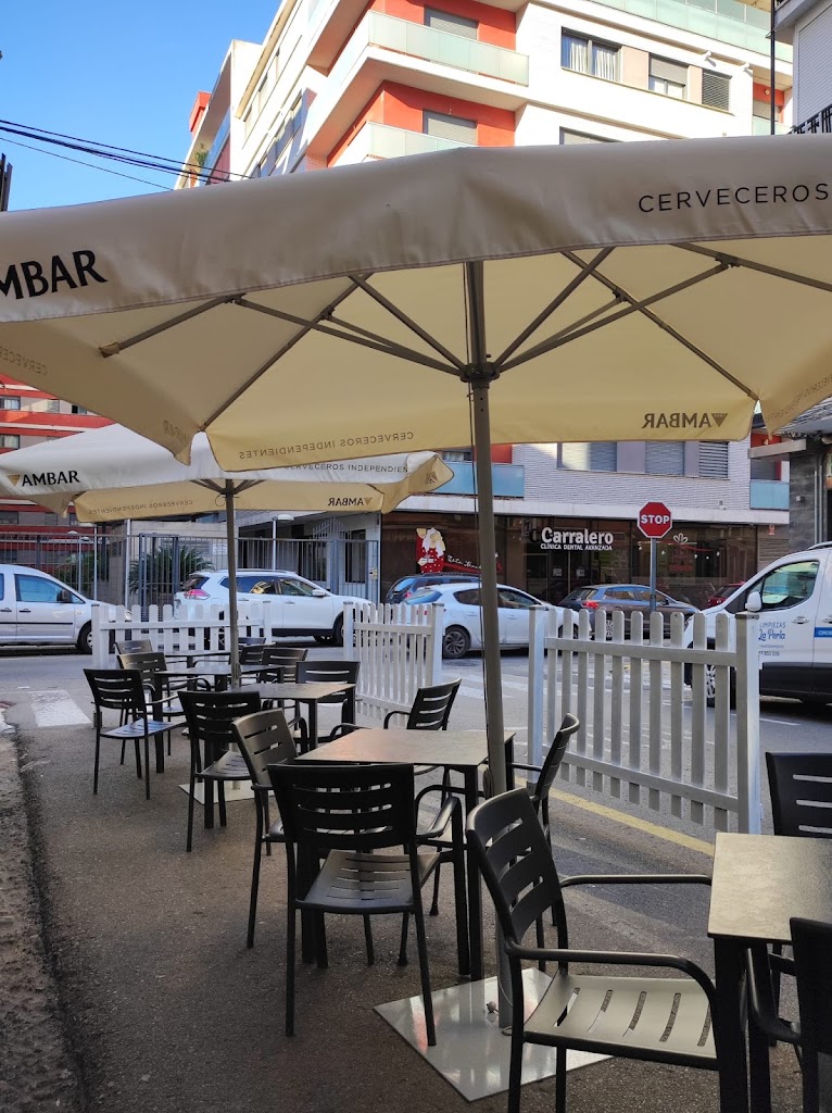 Aventura Cafeteria Bar Restaurante Xativa — Ambiente