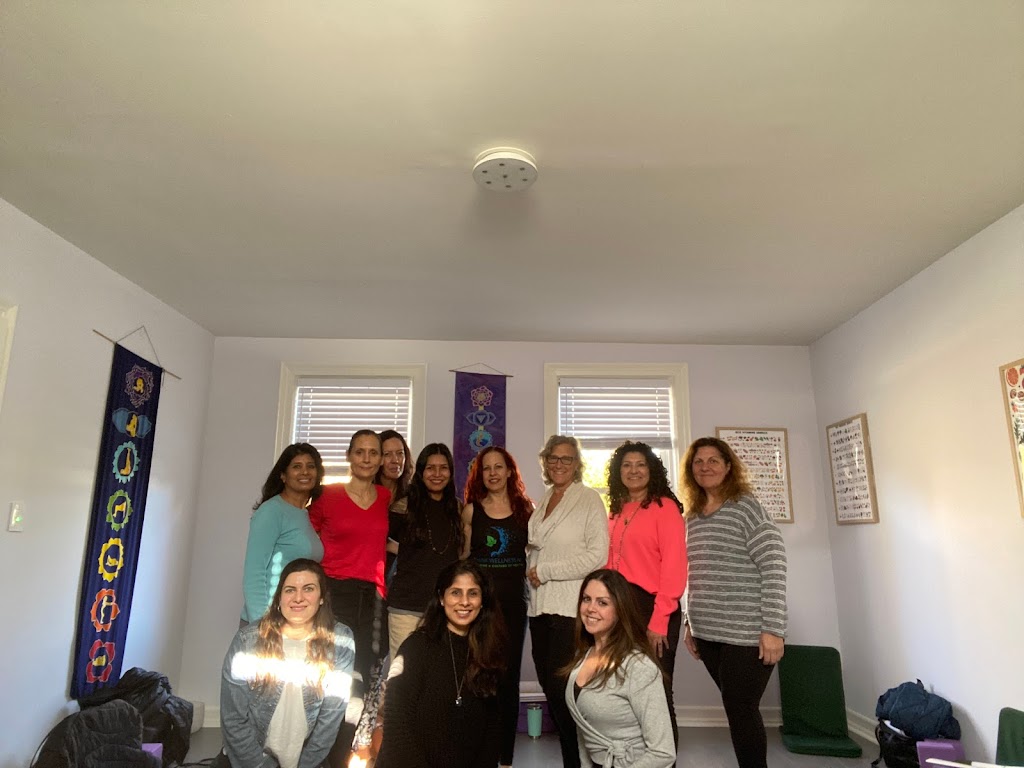  Long Island Yoga School