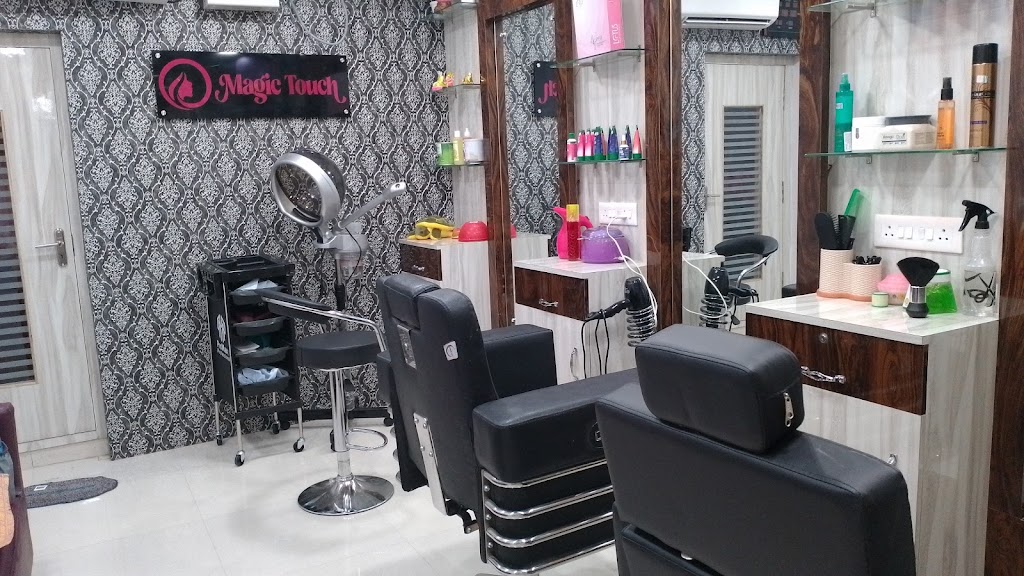 Magic Touch Beauty Parlour In Berhampur