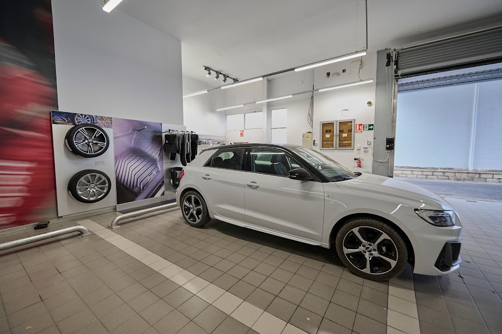 Taller oficial AUDI Olezamovil Orihuela — Del propietario