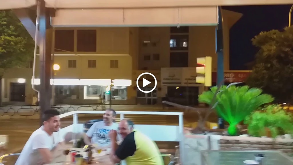 Asador Restaurante Cafe Bar Casa Miguel — Videos