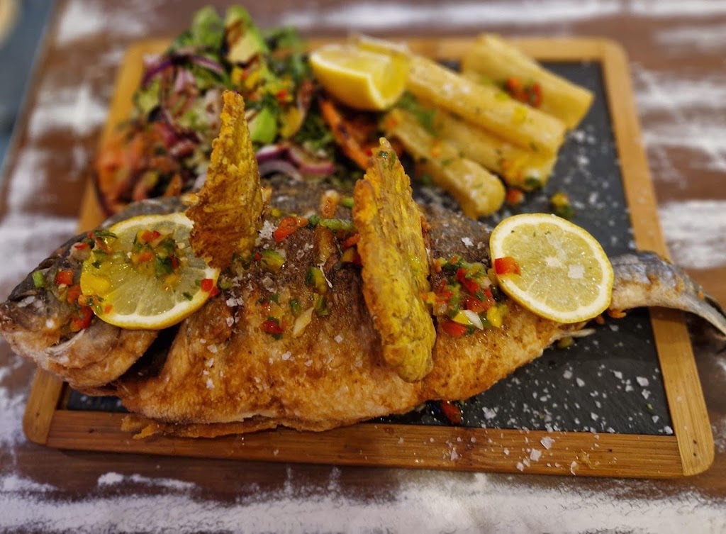 Bar el PORTON de Molina — Comida y bebida
