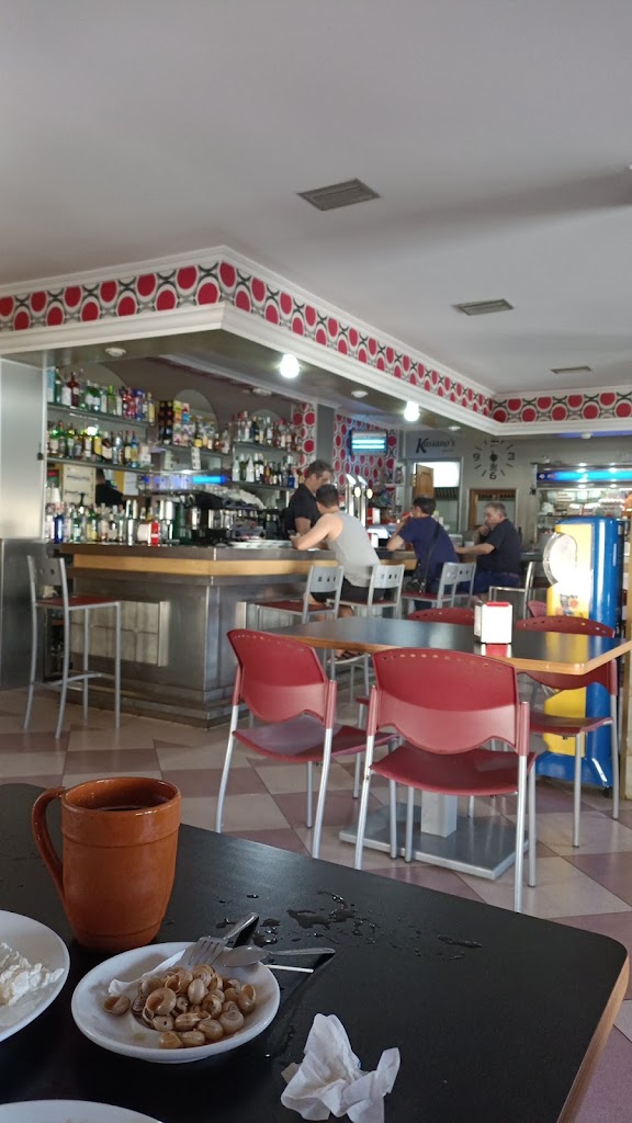 BAR KASIANO — Comida y bebida
