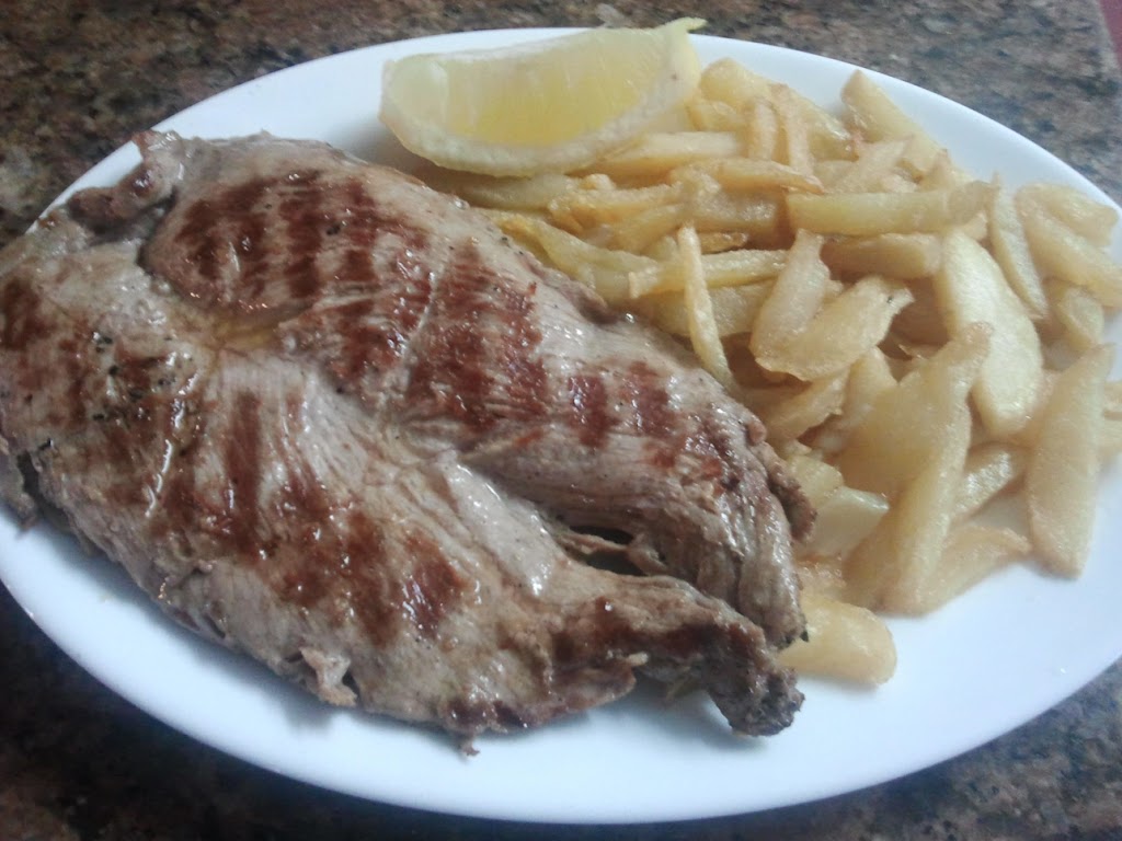 Restaurante Hnos Jimenez — Comida y bebida