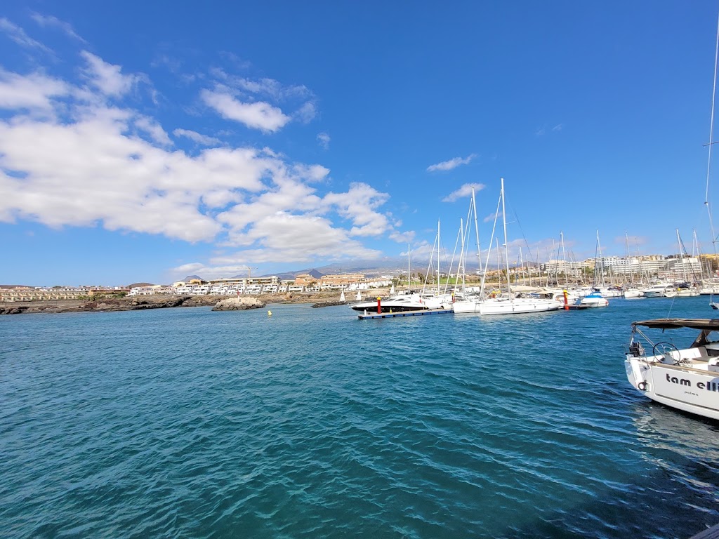 Marina San Miguel, Puerto Deportivo de Amarilla Golf
