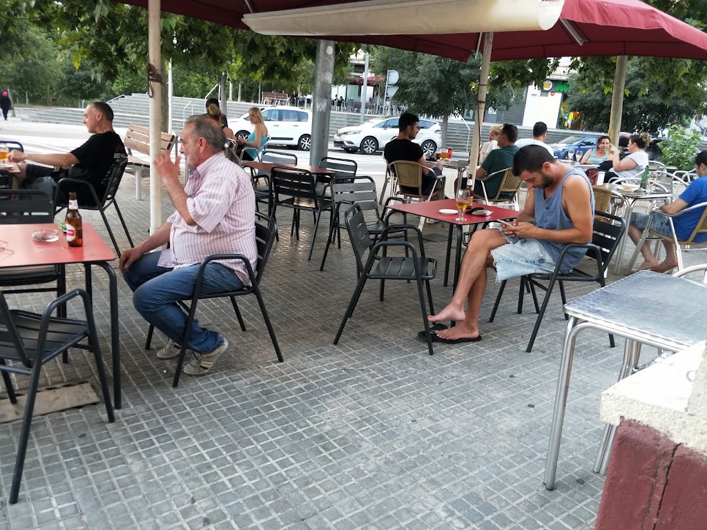 Bar Cafeteria Dos de Maig — Ambiente