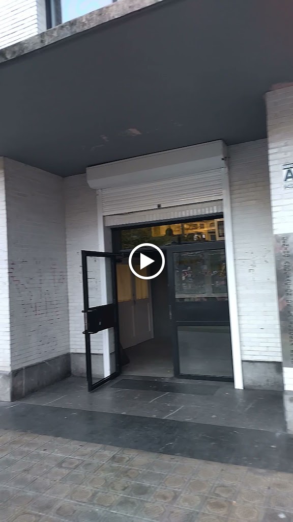 Tolosako zentro sozio kulturala — Videos