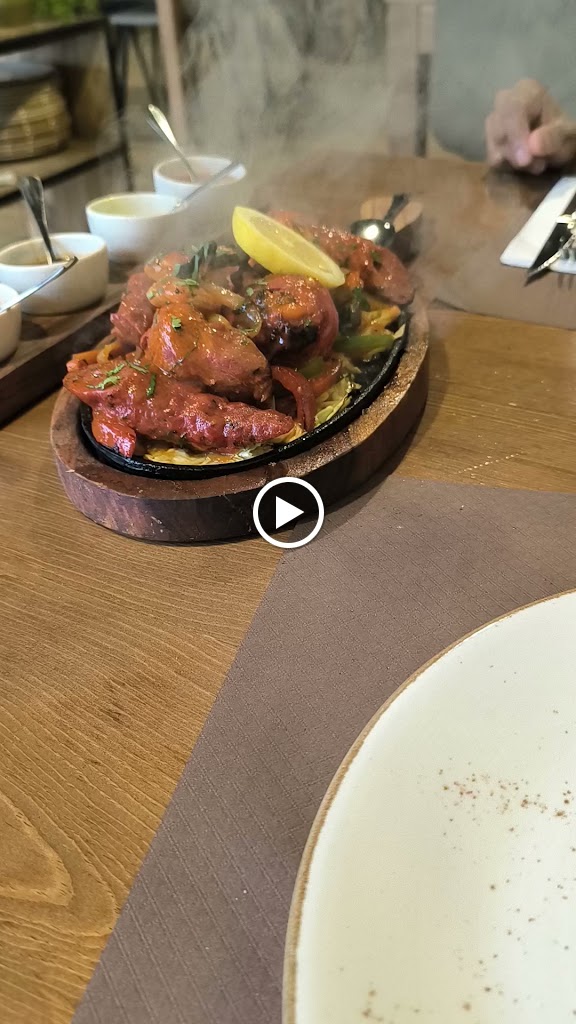 Curry Paradise Cambrils — Videos