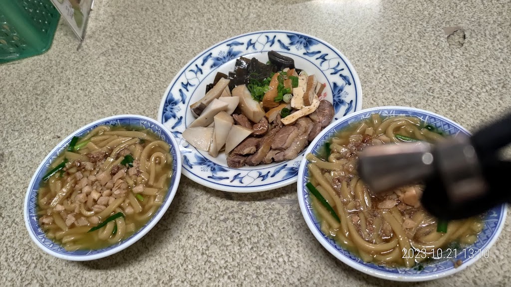 合作街大麵羹 的照片