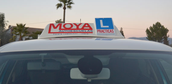 Autoescuelas Moya en Lorca y Purias — Automovil