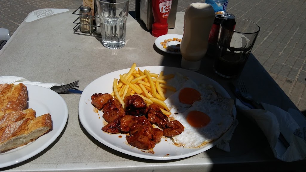 Scratch Bar — Comida y bebida