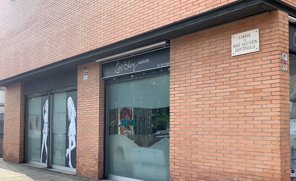 Estil Blay — Exterior