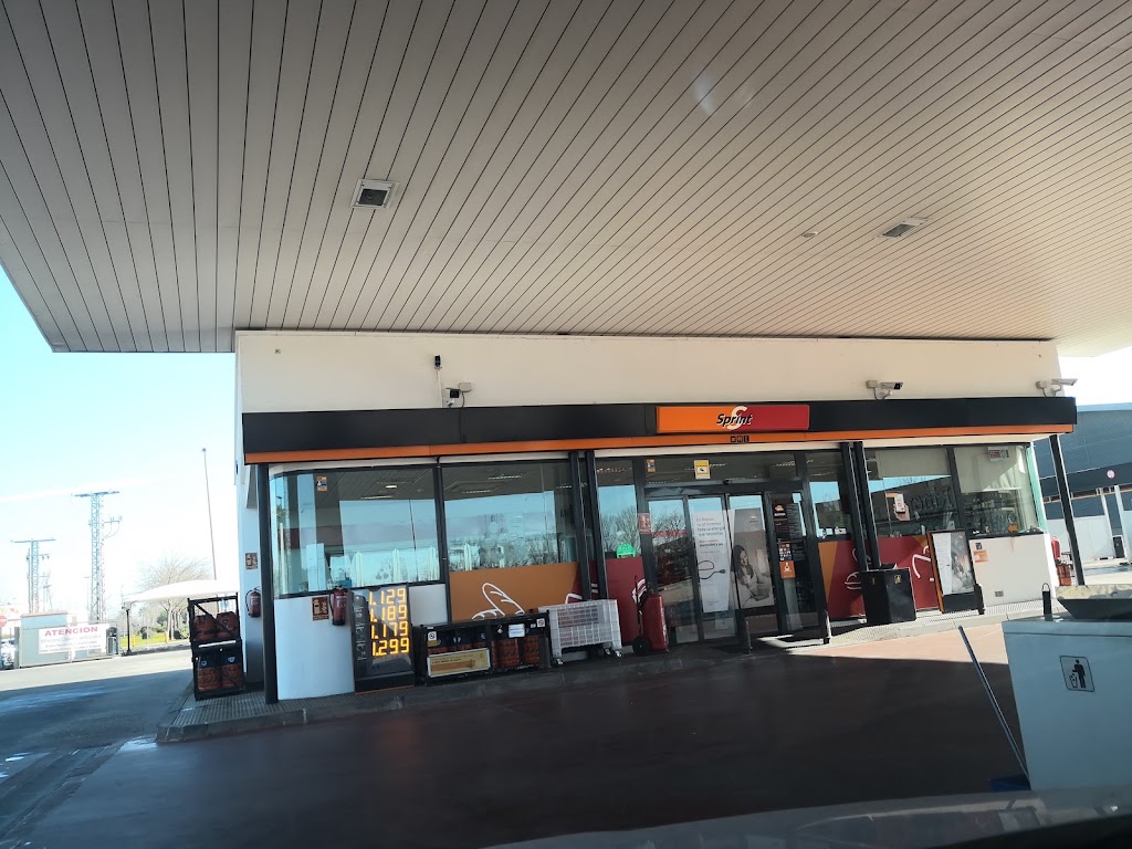 Estacion de Servicio Repsol — Surtidor de combustible