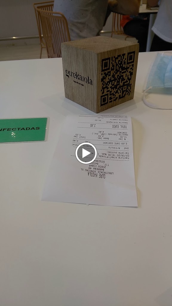 Gurekaiola — Videos