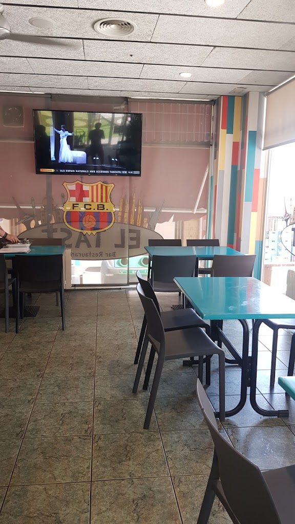 Bar Restaurant El Tast — Ambiente