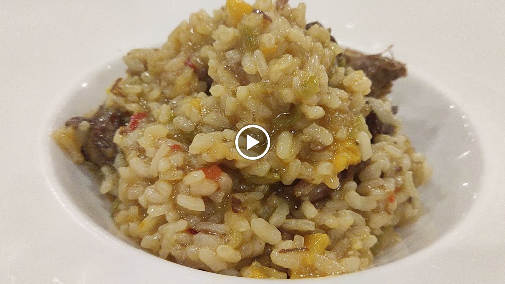 Restaurante Alambi — Videos