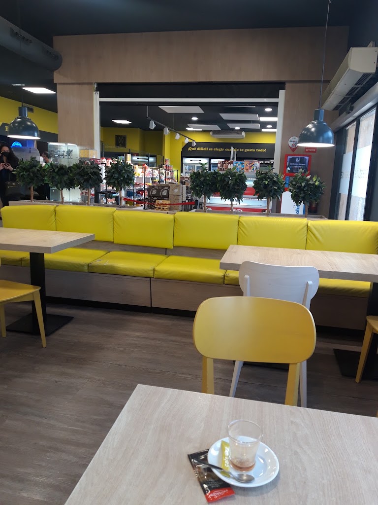 Area de servicio Santomera — Ambiente