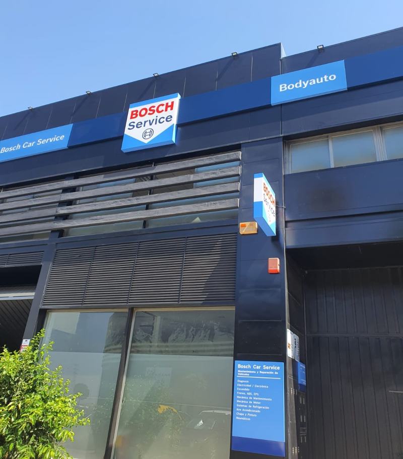 Bosch Car Service Body Auto Sevilla — Exterior