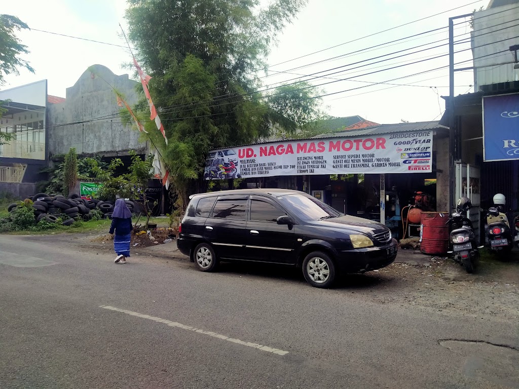 Bengkel Motor& Mobil Naga MAs