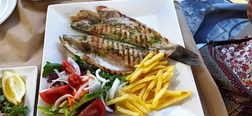 Cafeteria DelPuerto — Comida y bebida