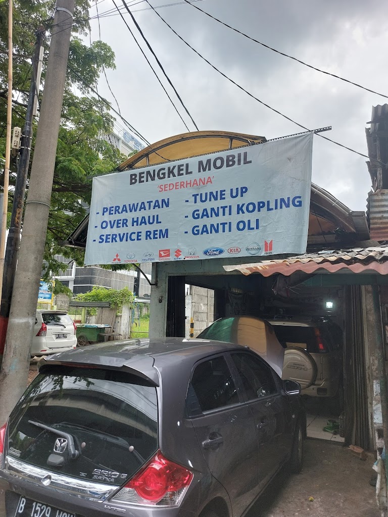 Bengkel Mobil Sederhana