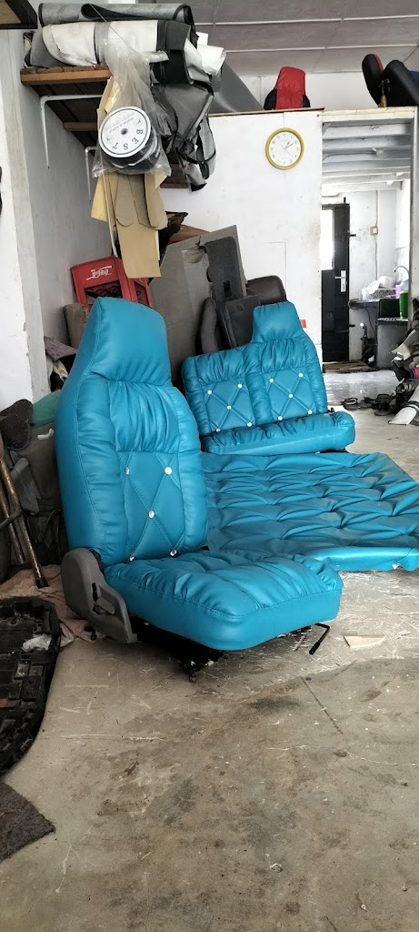 Surianto Jok Mobil