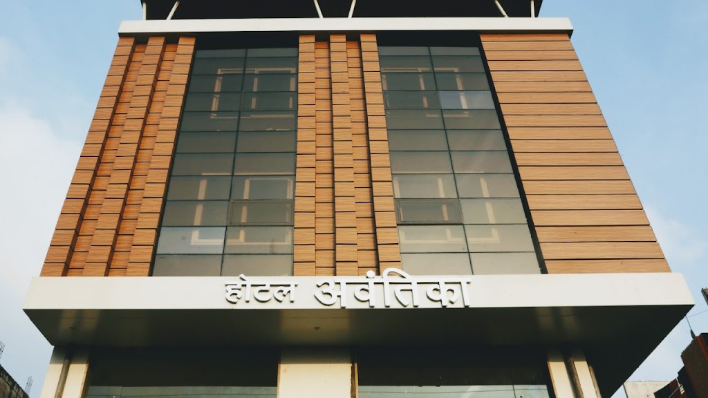 Hotel Avantika Cafe and Restaurant