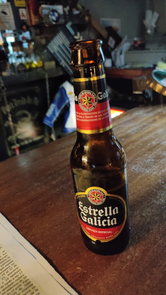 Bar Faro — Comida y bebida