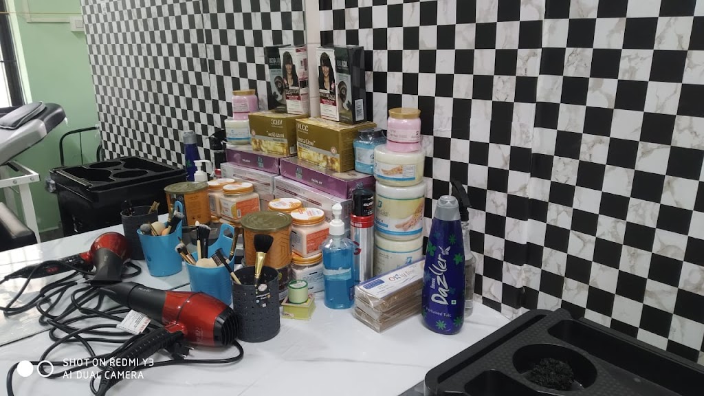 Vihanya Beauty Parlour